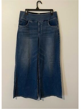 Halara Wide Flare Leg Comfort Elastic Waist Jeans Size Large Petite